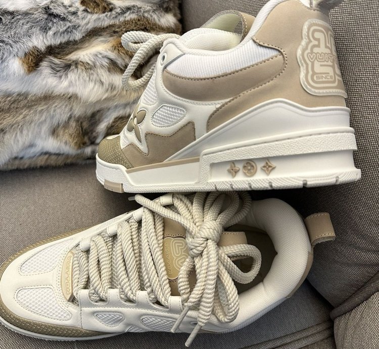 Lv Skate Trainers Size10