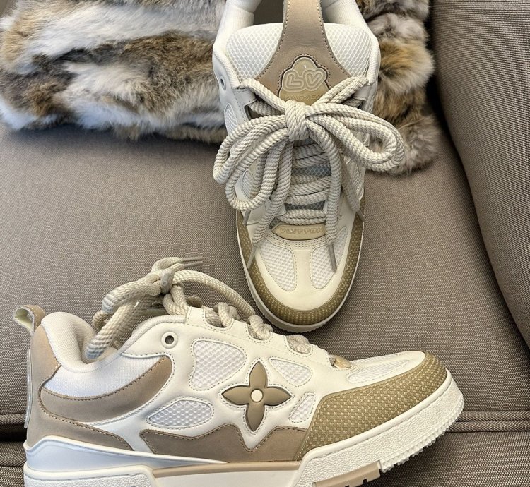 Lv Skate Trainers Size10