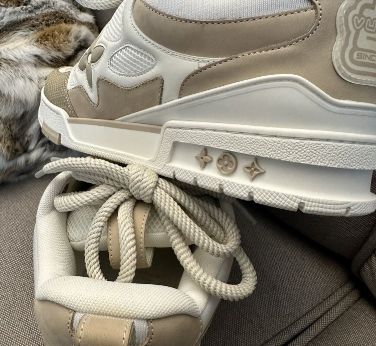 Lv Skate Trainers Size10