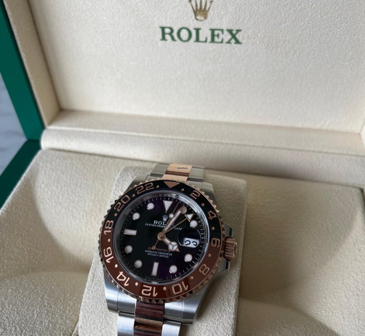 Rolex Gmt-master Ii Full Set Box And Papers Unworn
