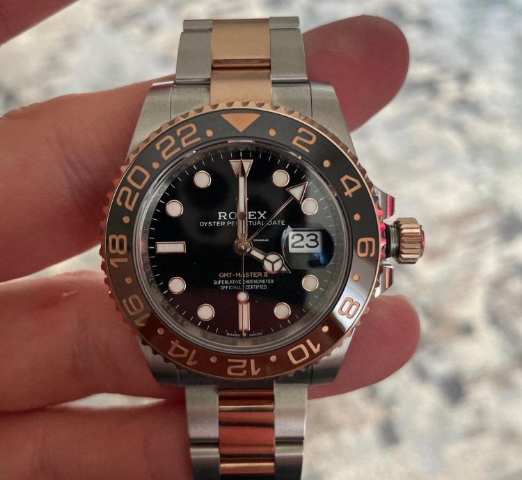 Rolex Gmt-master Ii Full Set Box And Papers Unworn