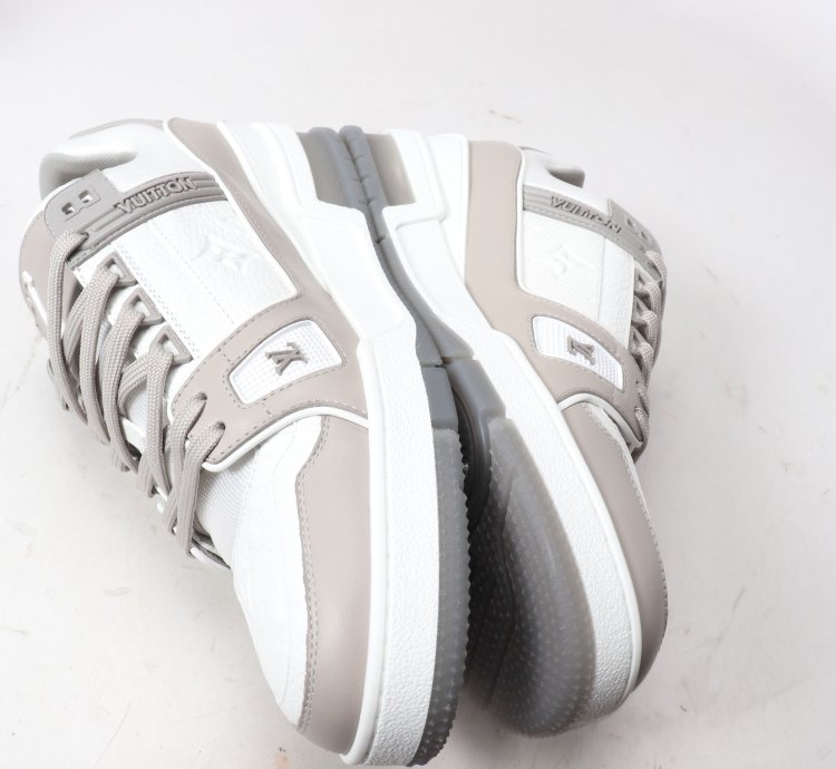 Lv Trainer Grey White Uk 7