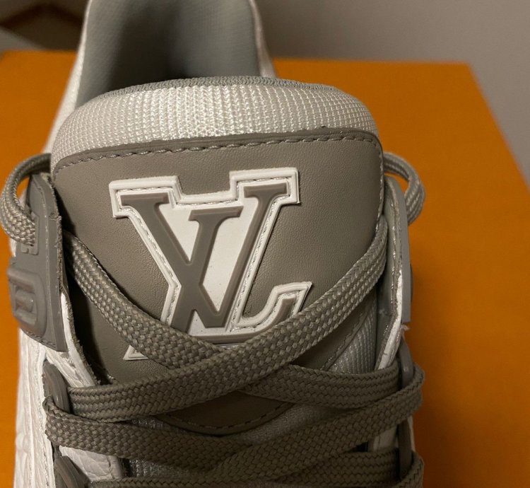 Lv Trainer Grey White Uk 7