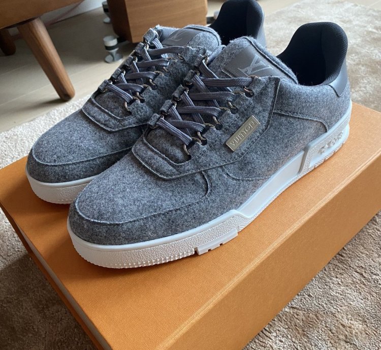 Lv Trainer Gris Wooly Fabric - Fw 19 Men Show