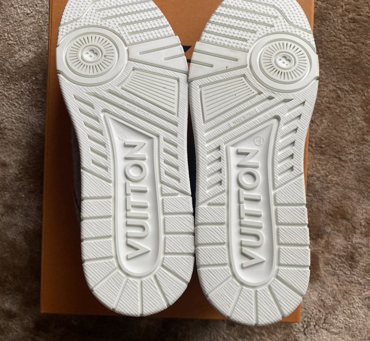 Lv Trainer Gris Wooly Fabric - Fw 19 Men Show