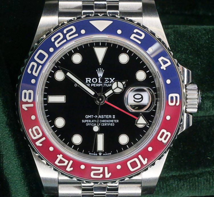 Rolex Gmt-master Ii Full Set Mint Gmt-master Ii Pepsi Black Dial Red Blue Bezel Ceramic Steel 126710blro
