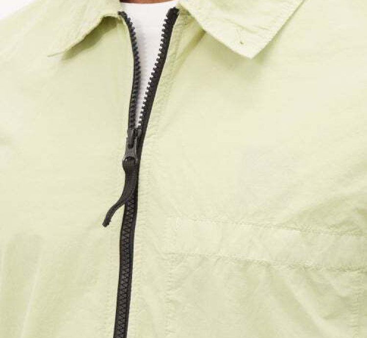 500 Ss22 Logo Zipped Overshirt Green