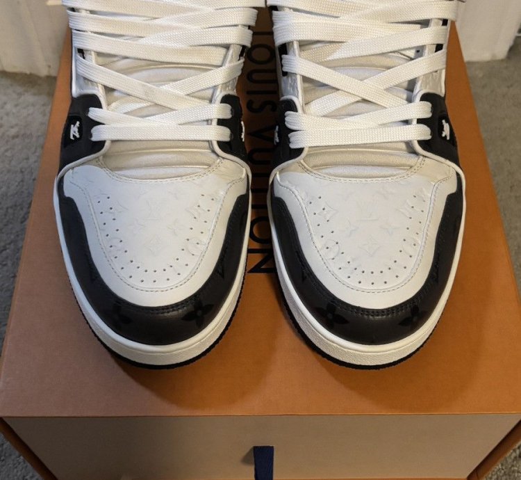 Lv Trainer Low Blackwhite 54