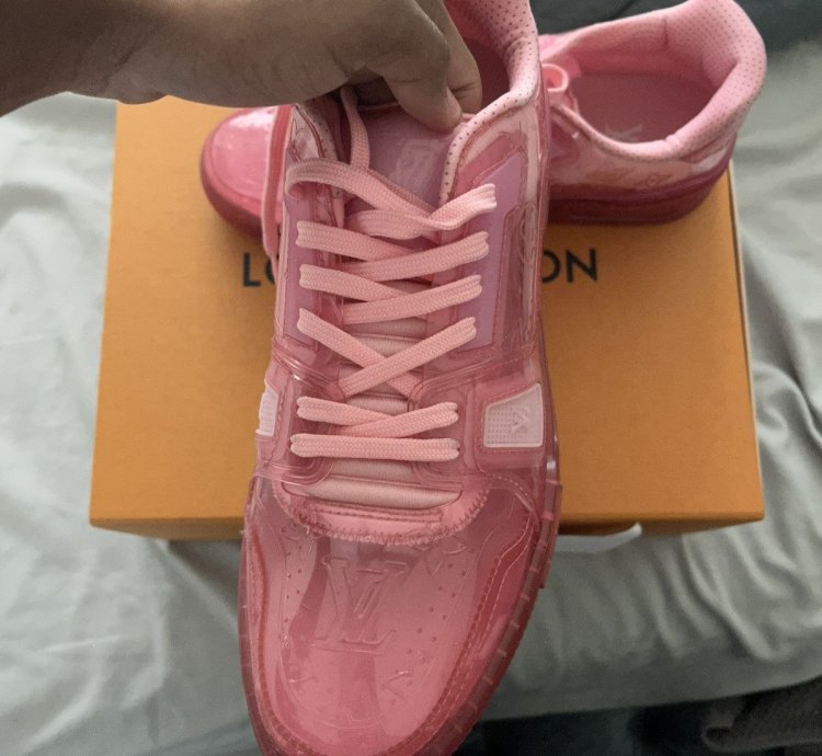 Lv Trainer Sneaker