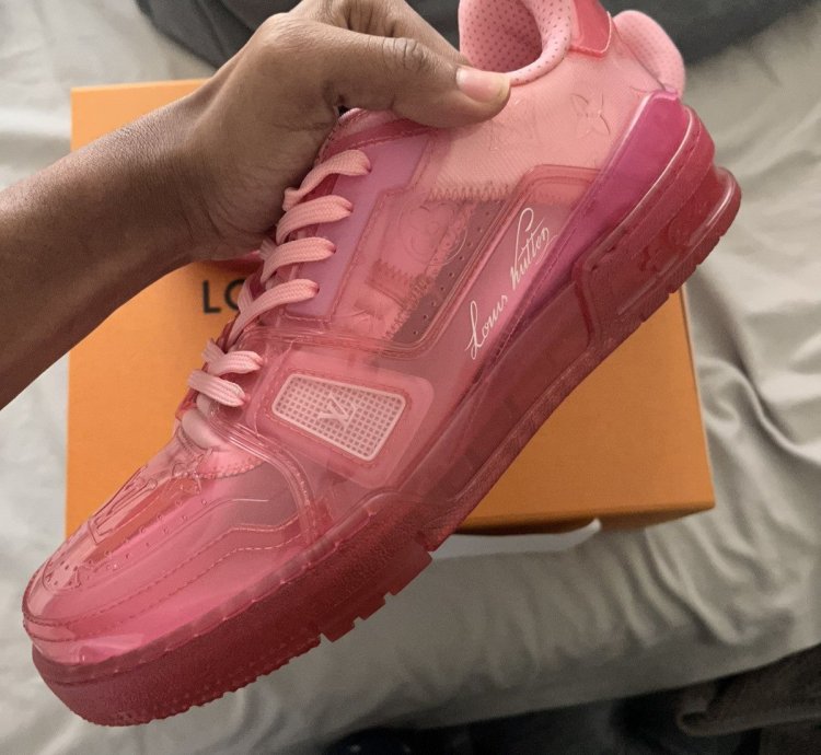 Lv Trainer Sneaker