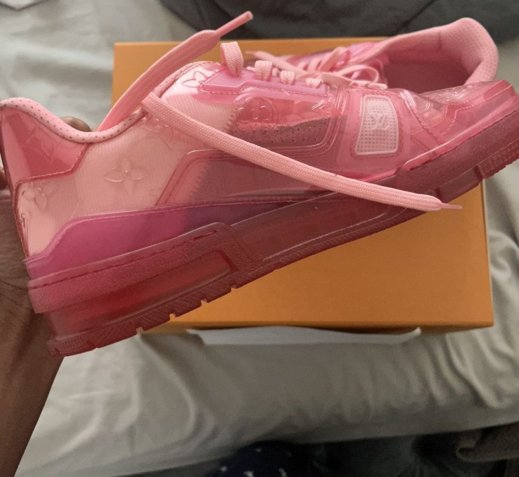 Lv Trainer Sneaker