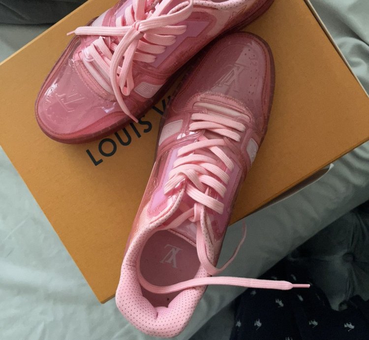 Lv Trainer Sneaker