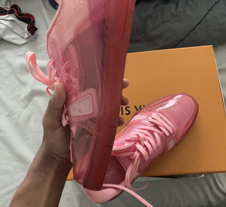 Lv Trainer Sneaker