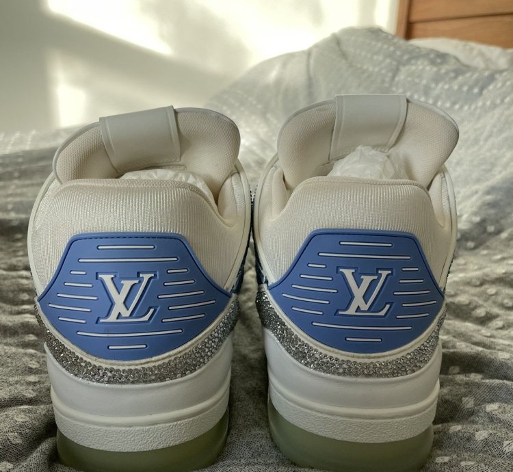 Lv Trainer Sneaker Azur Crystal