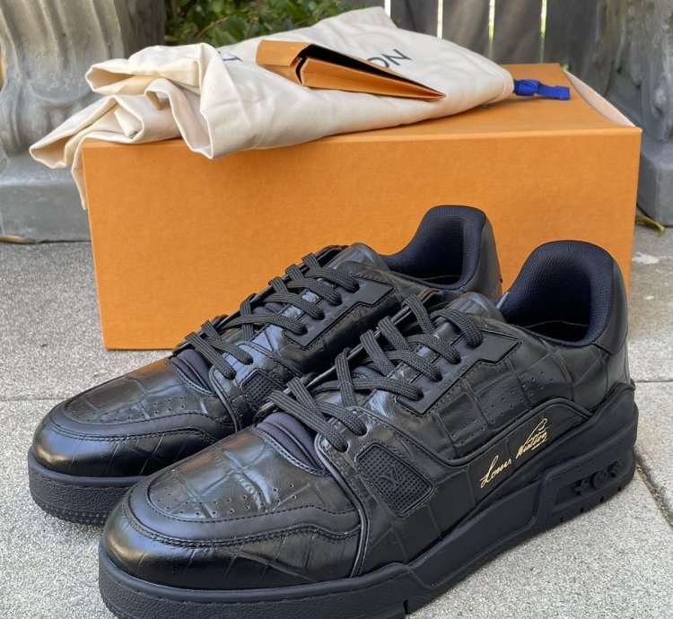 Lv Trainer Sneaker Croc Black Sz Us 9