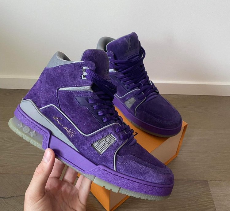 Lv Trainer Sneaker Mid-top