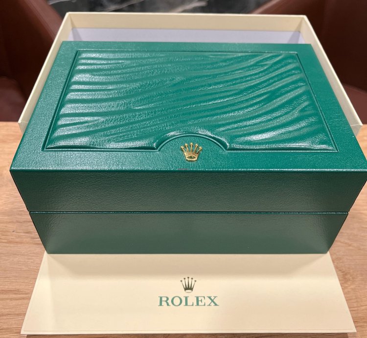 Rolex Gmt-master Ii Ii-batgirl-2024 New-full Set