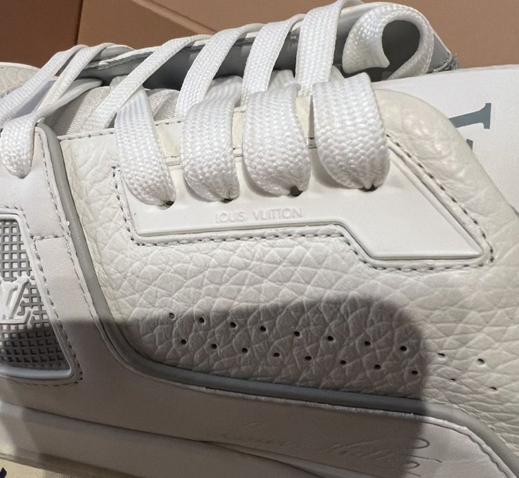 Lv Trainer Triple White
