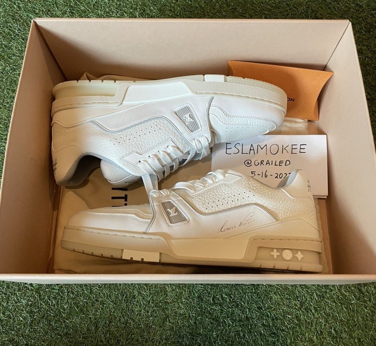 Lv Trainer White