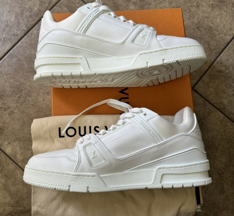 Lv Trainers All White