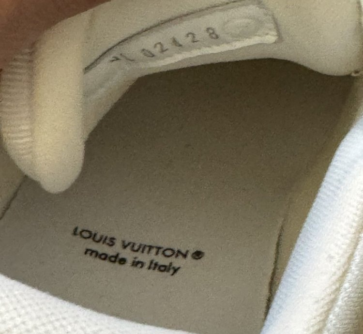 Lv Trainers All White