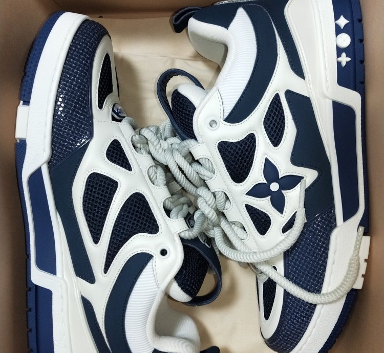 Marine Skate Sneakers