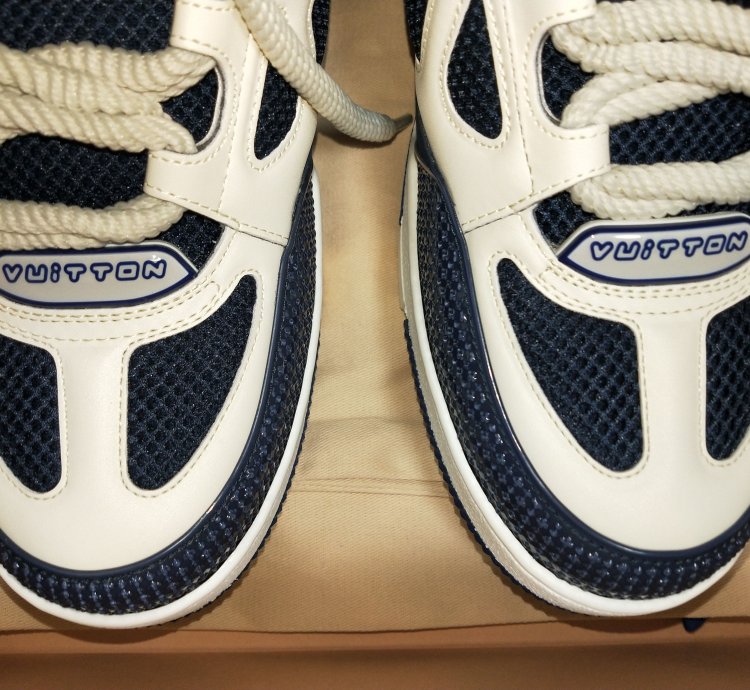 Marine Skate Sneakers