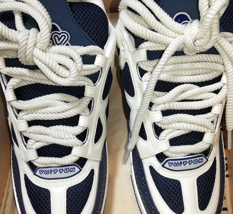 Marine Skate Sneakers