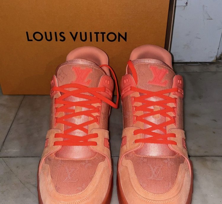 Monogram Sneakers From Louis Vuitton 2021ss