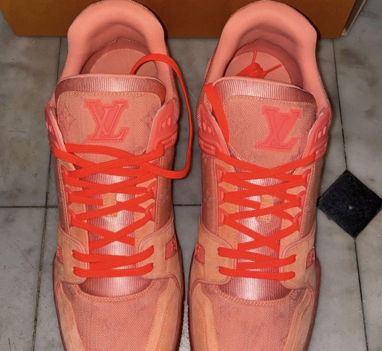 Monogram Sneakers From Louis Vuitton 2021ss