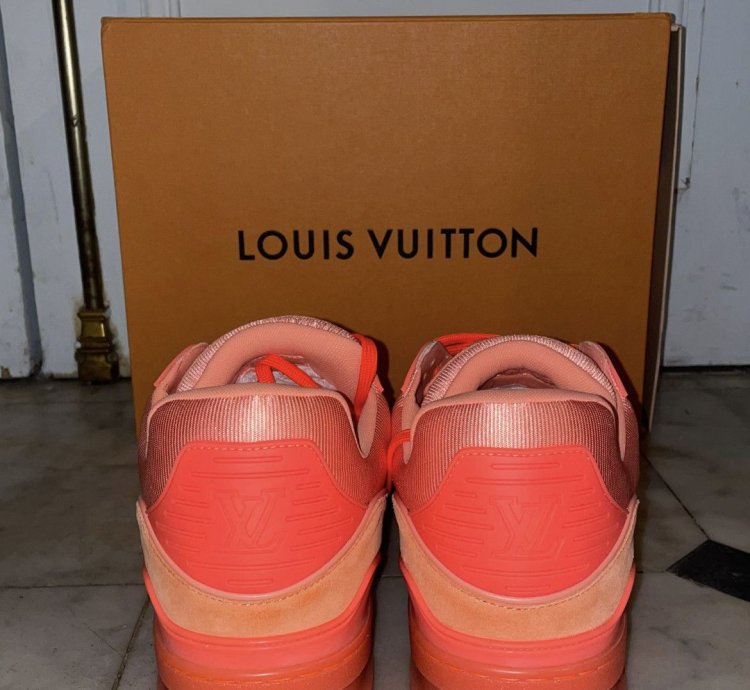Monogram Sneakers From Louis Vuitton 2021ss