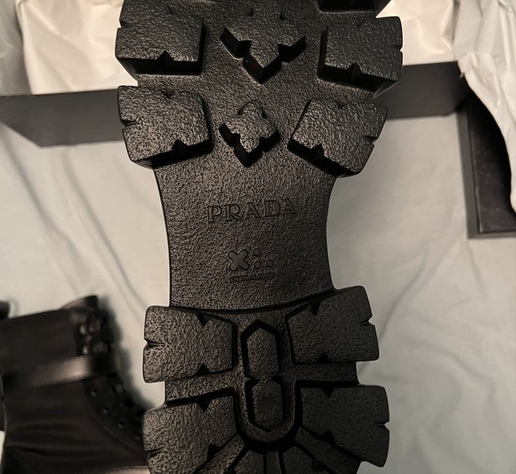 Monolith Combat Boots