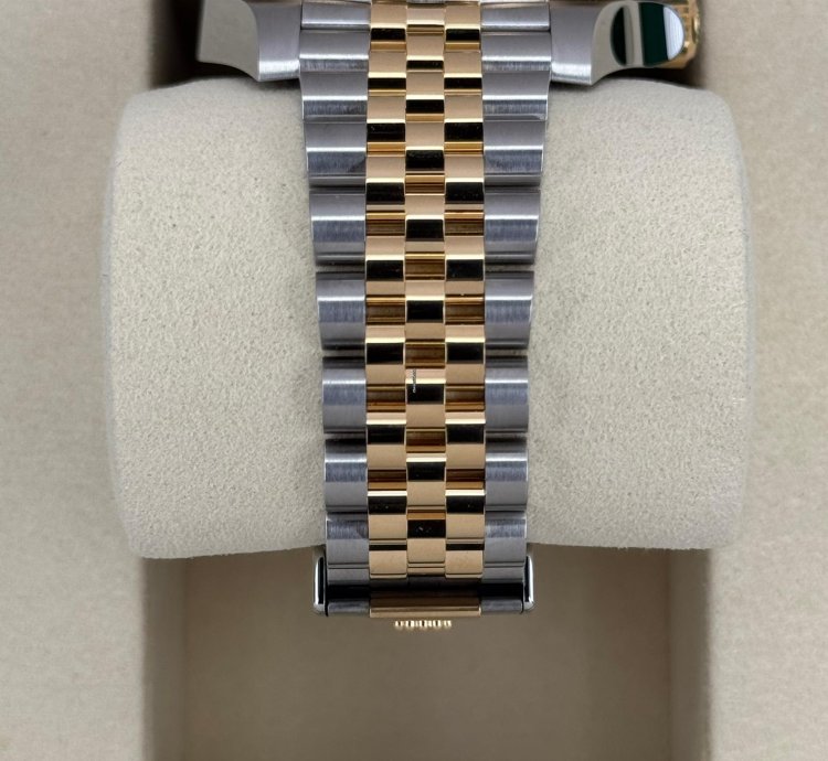Rolex Gmt-master Ii New 2025 Gmt-master Ii 40mm 126713grnr Two-tone Jubilee Black Dial