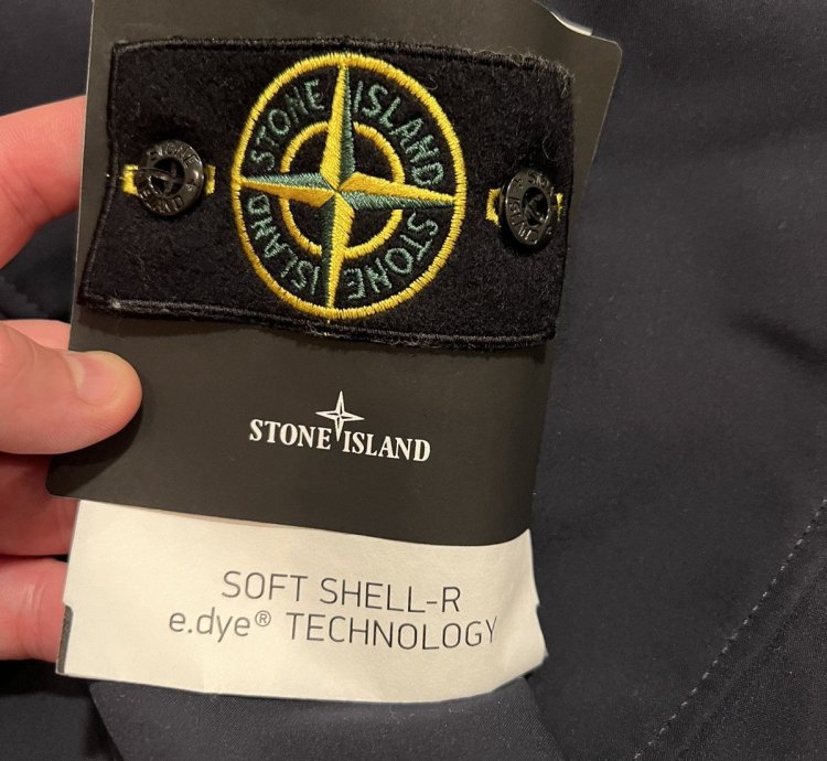 650 Stone Island Soft Shell- Dye Tech Jacket Si Jacket