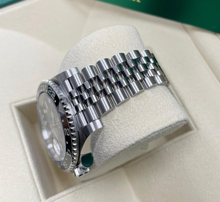 Rolex Gmt-master Ii New Gmt-master Ii 126710grnr Black Bruce Wayne Stainless Steel Jubilee Bracelet 2024
