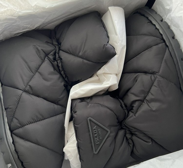 New 9 Prada Nylon Puffer Quilted Padded Boots Winter Snow