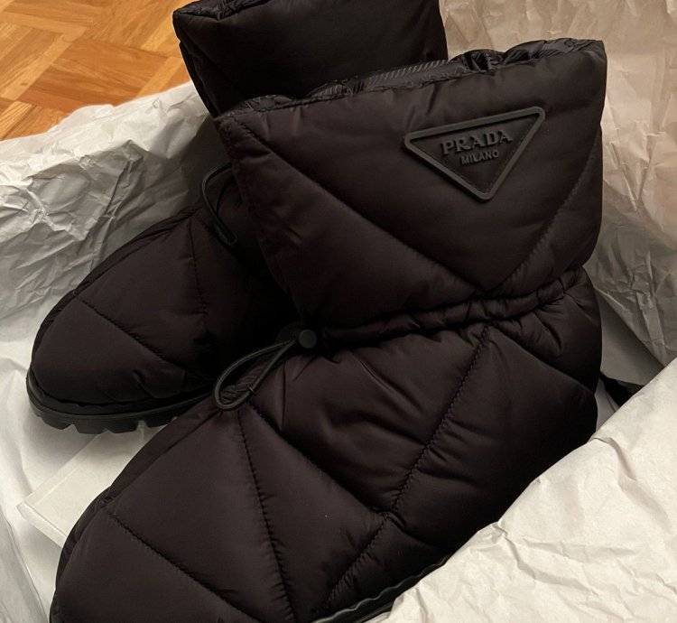 New 9 Prada Nylon Puffer Quilted Padded Boots Winter Snow