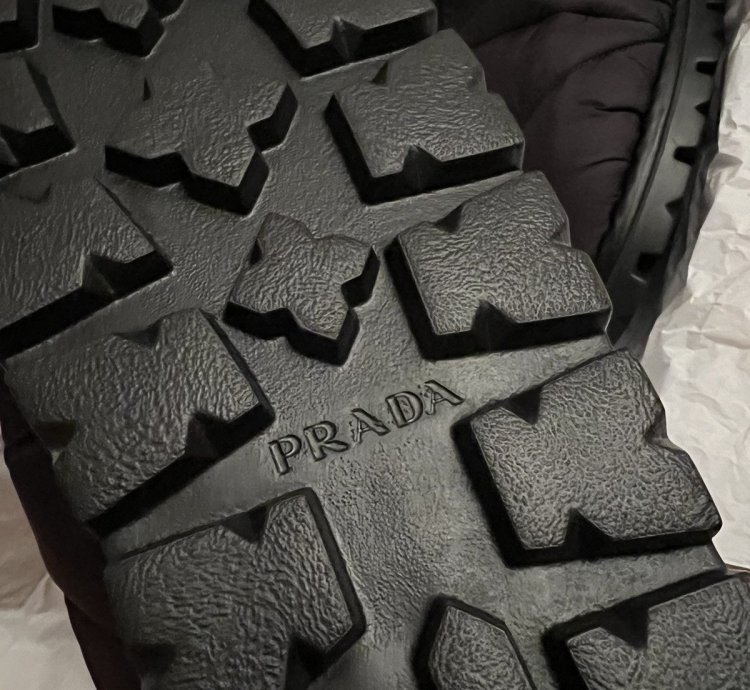 New 9 Prada Nylon Puffer Quilted Padded Boots Winter Snow