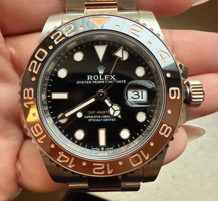 Rolex Gmt-master Ii Oyster 40mm Oystersteel And Everose Gold 2025 Unworn