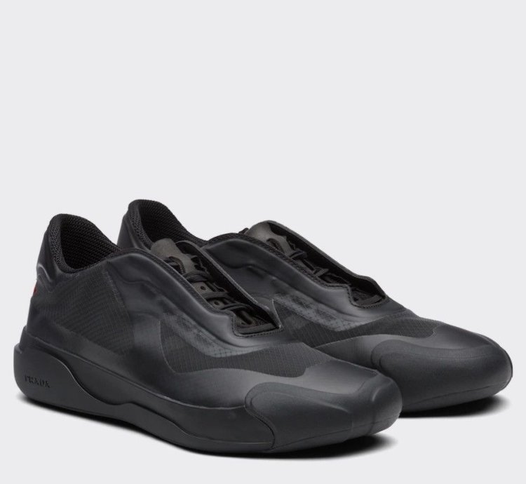 New In Box Luna Rossa 21 Sneakers