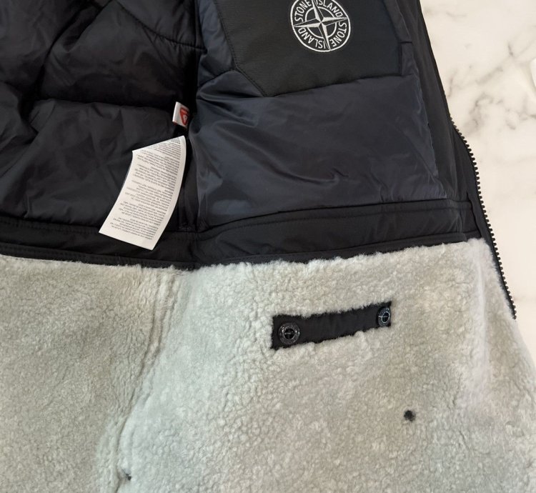 Bnwt Stone Island Gore-tex Primaloft Sheepskin Shearing