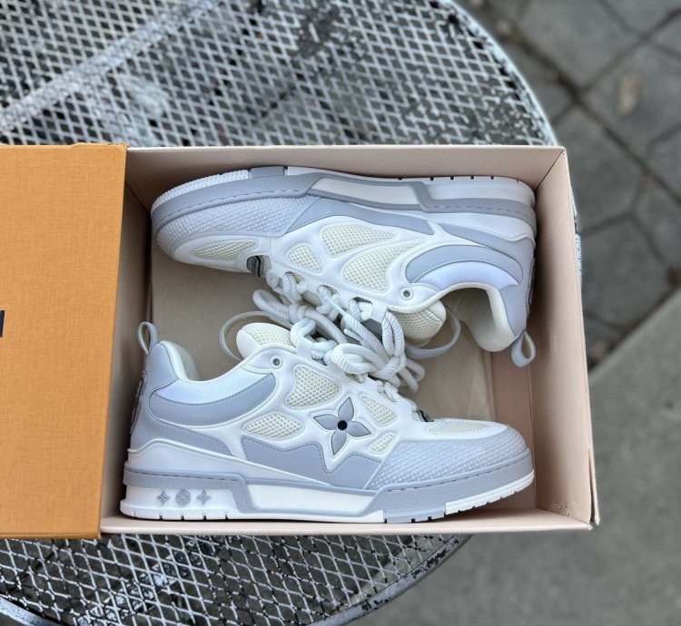 New Louis Vuitton Skate Grey White Size 11lv