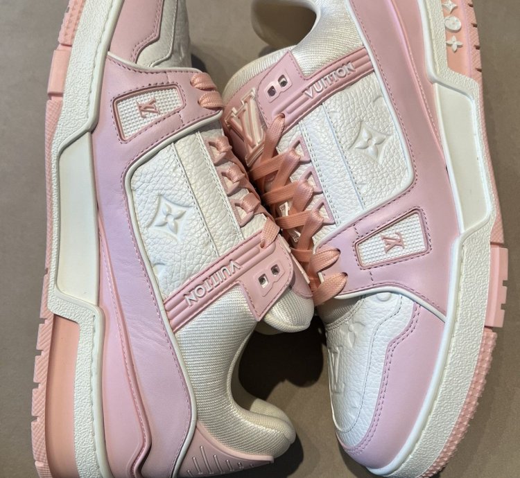 New Louis Vuitton Trainers pink White