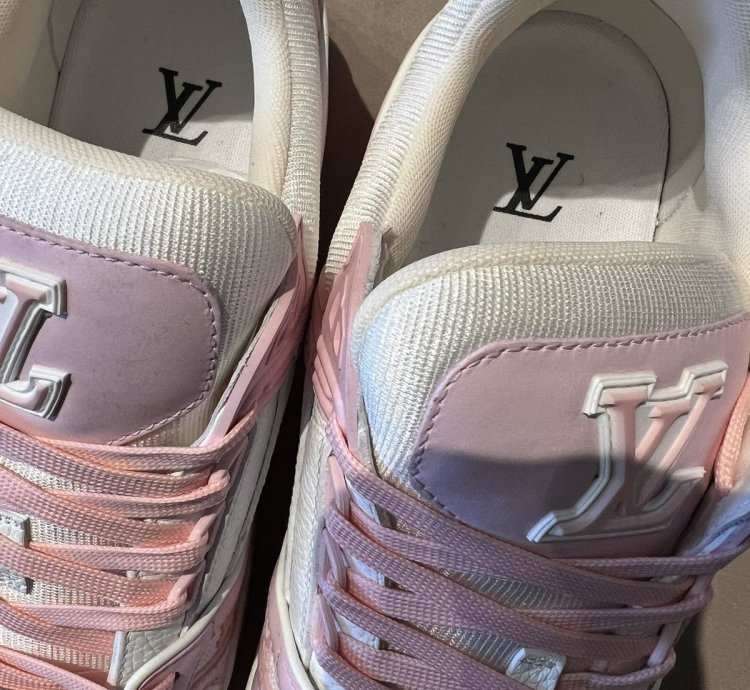 New Louis Vuitton Trainers pink White