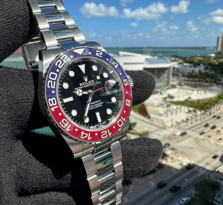Rolex Gmt-master Ii Pepsi 126710blro Unworn Full Set