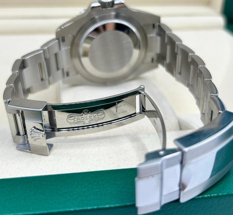 Rolex Gmt-master Ii Pepsi 126710blro Unworn Full Set