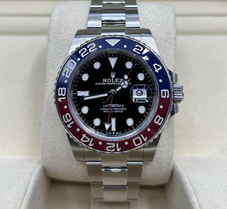Rolex Gmt-master Ii Pepsi 126710blro Unworn Full Set