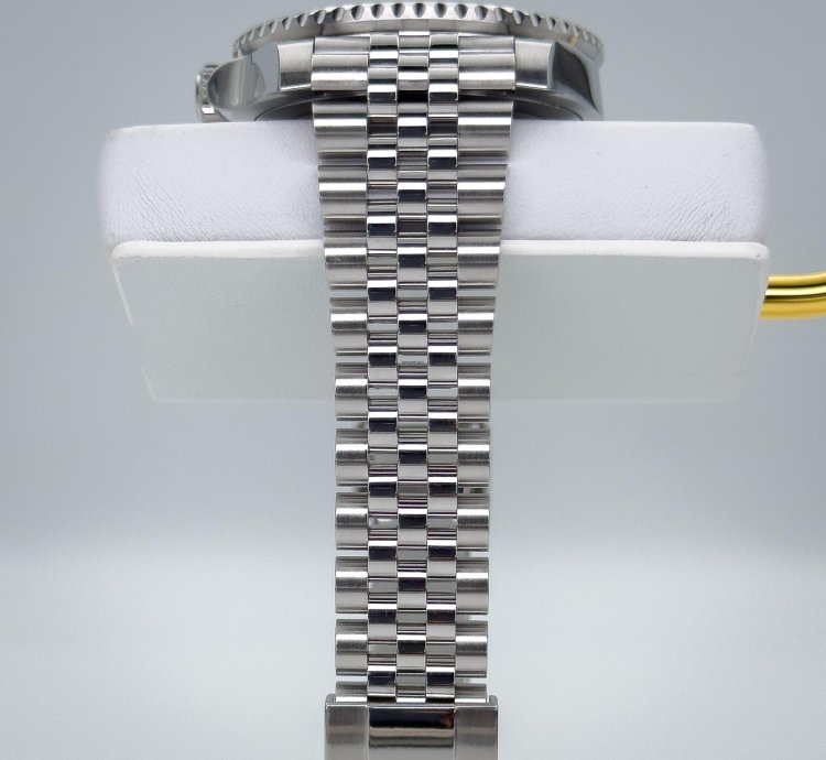 Rolex Gmt-master Ii Pepsi 2024 Mint Full Set Jubilee 126710blro