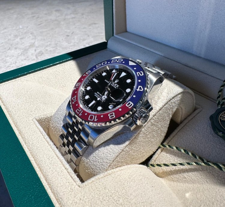 Rolex Gmt-master Ii Pepsi 26710blro