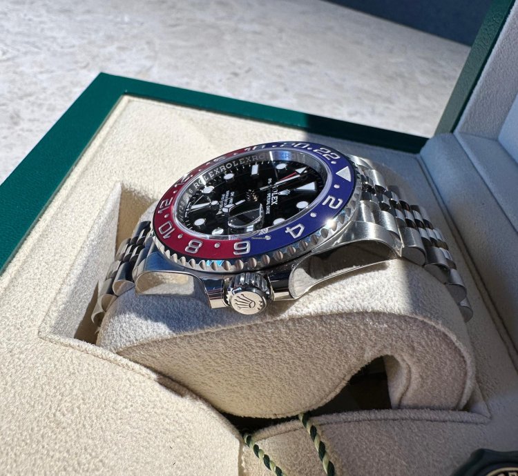 Rolex Gmt-master Ii Pepsi 26710blro